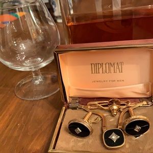 Tie clip set with cuff links and lapel pin